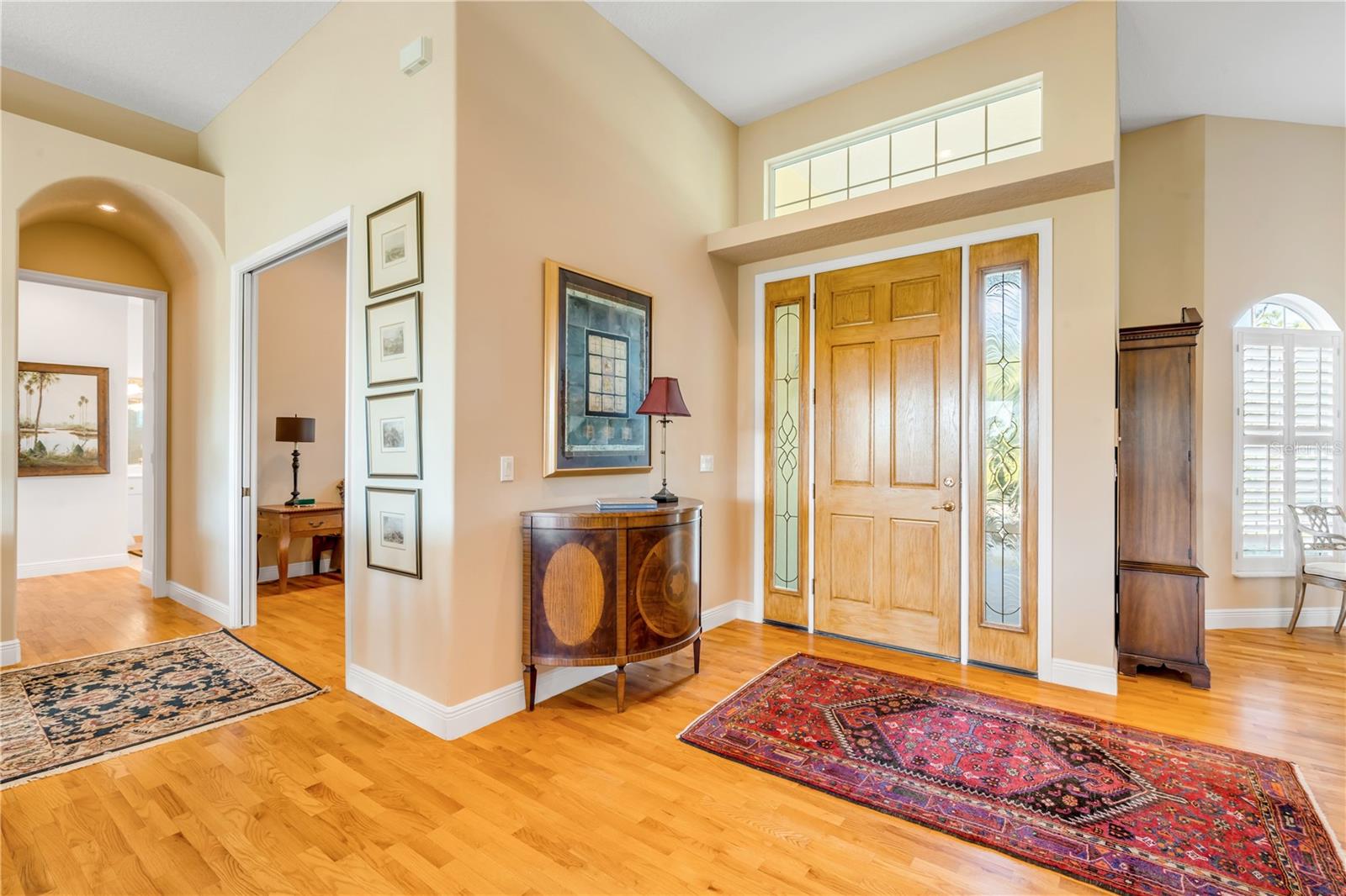 Image 16 of 69 For 906 Arrowroot Court