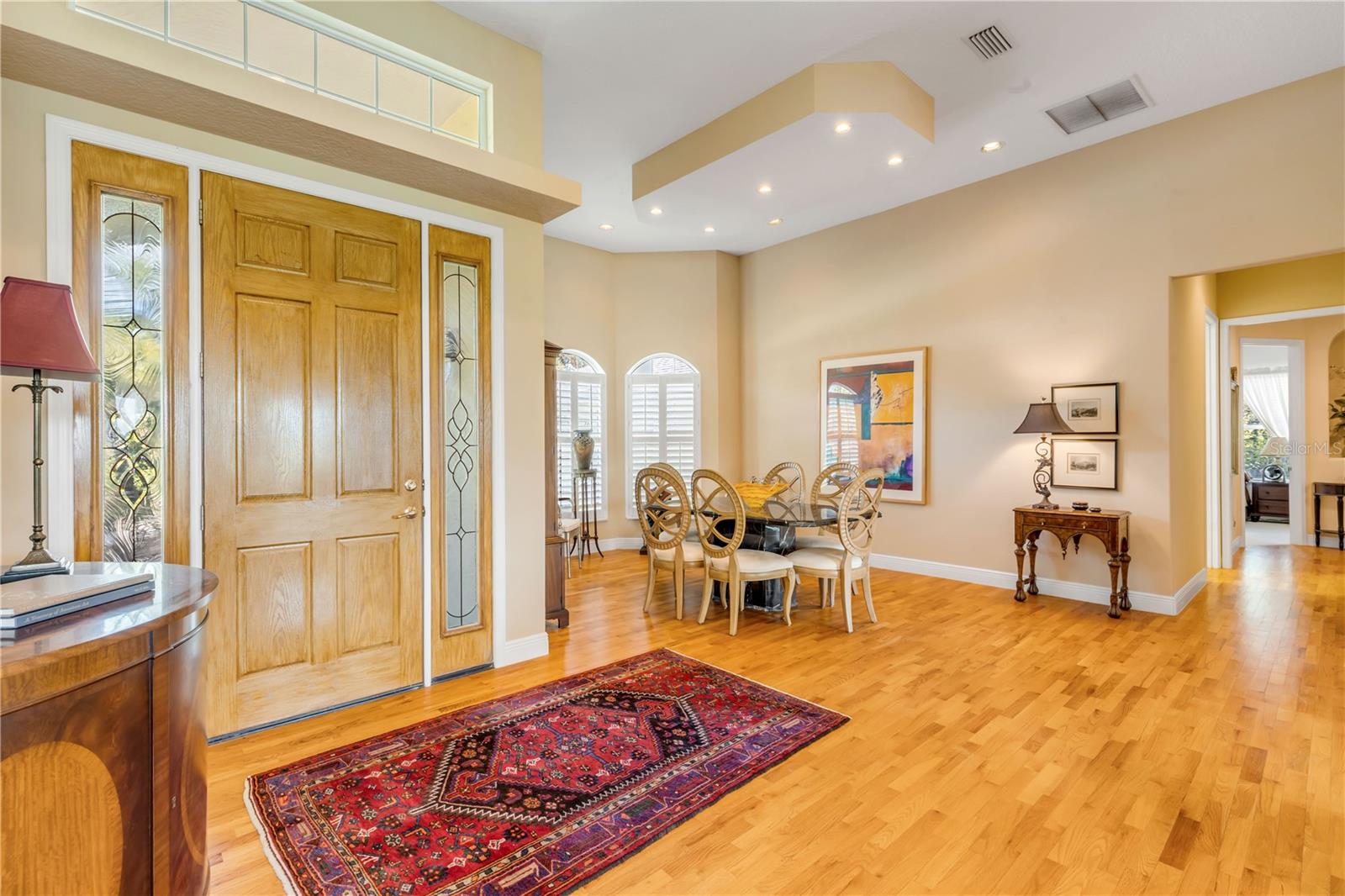 Image 36 of 69 For 906 Arrowroot Court
