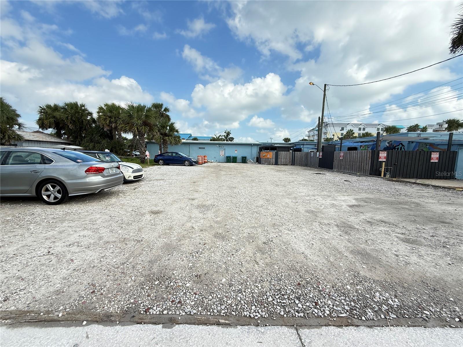 Image 3 of 5 For 417 Flagler Avenue