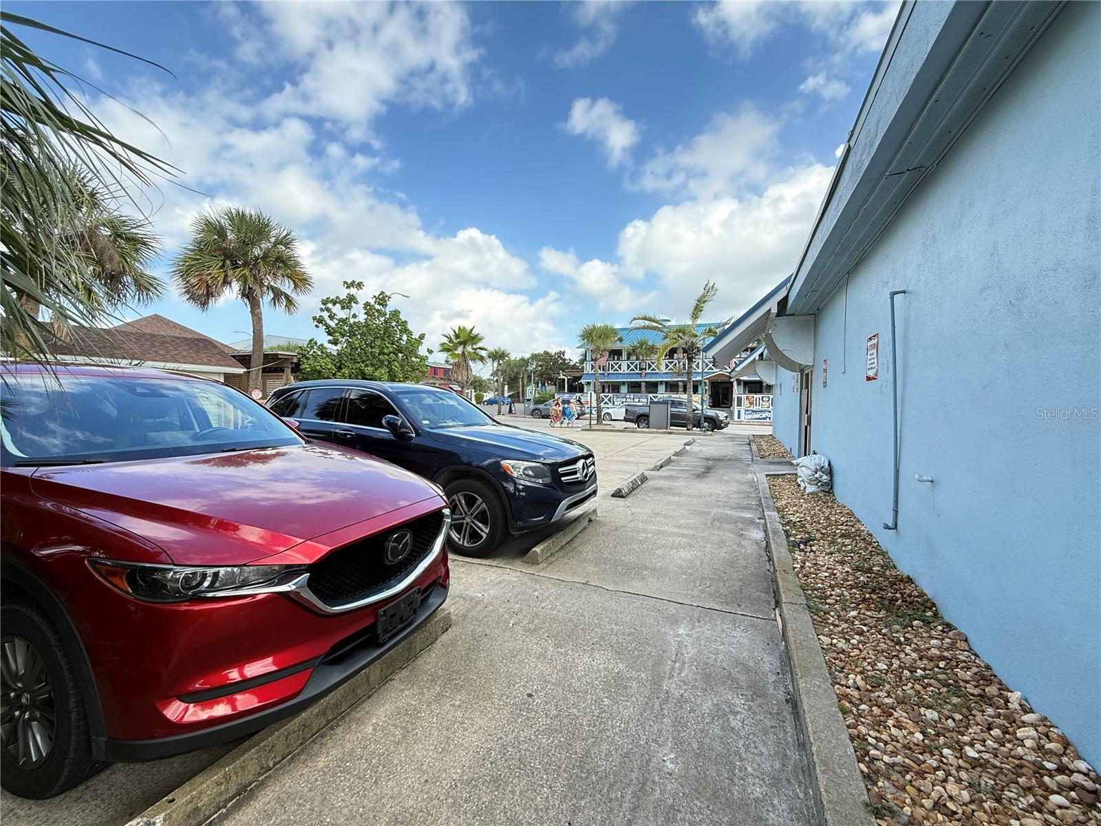 Image 4 of 5 For 417 Flagler Avenue