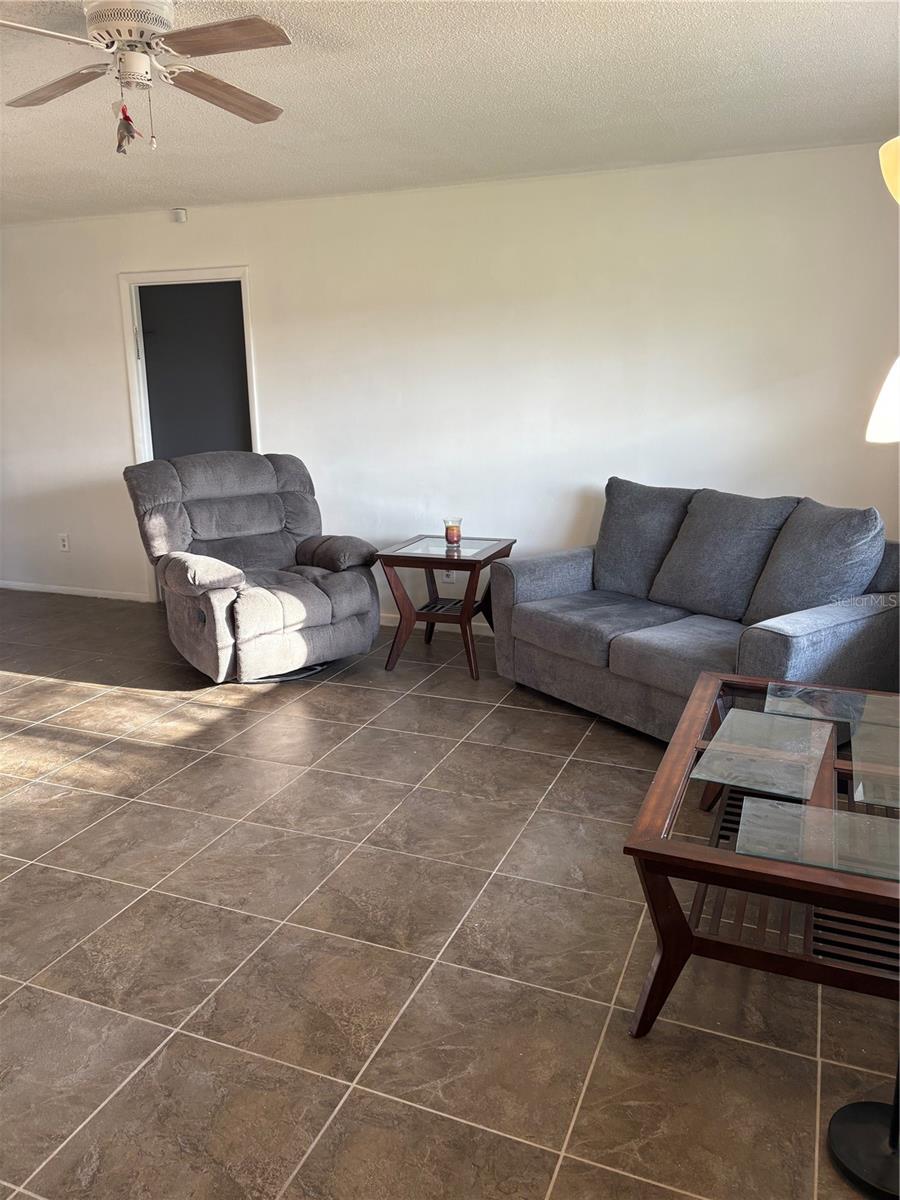 Image 5 of 8 For 3015 Sabal Palm Drive