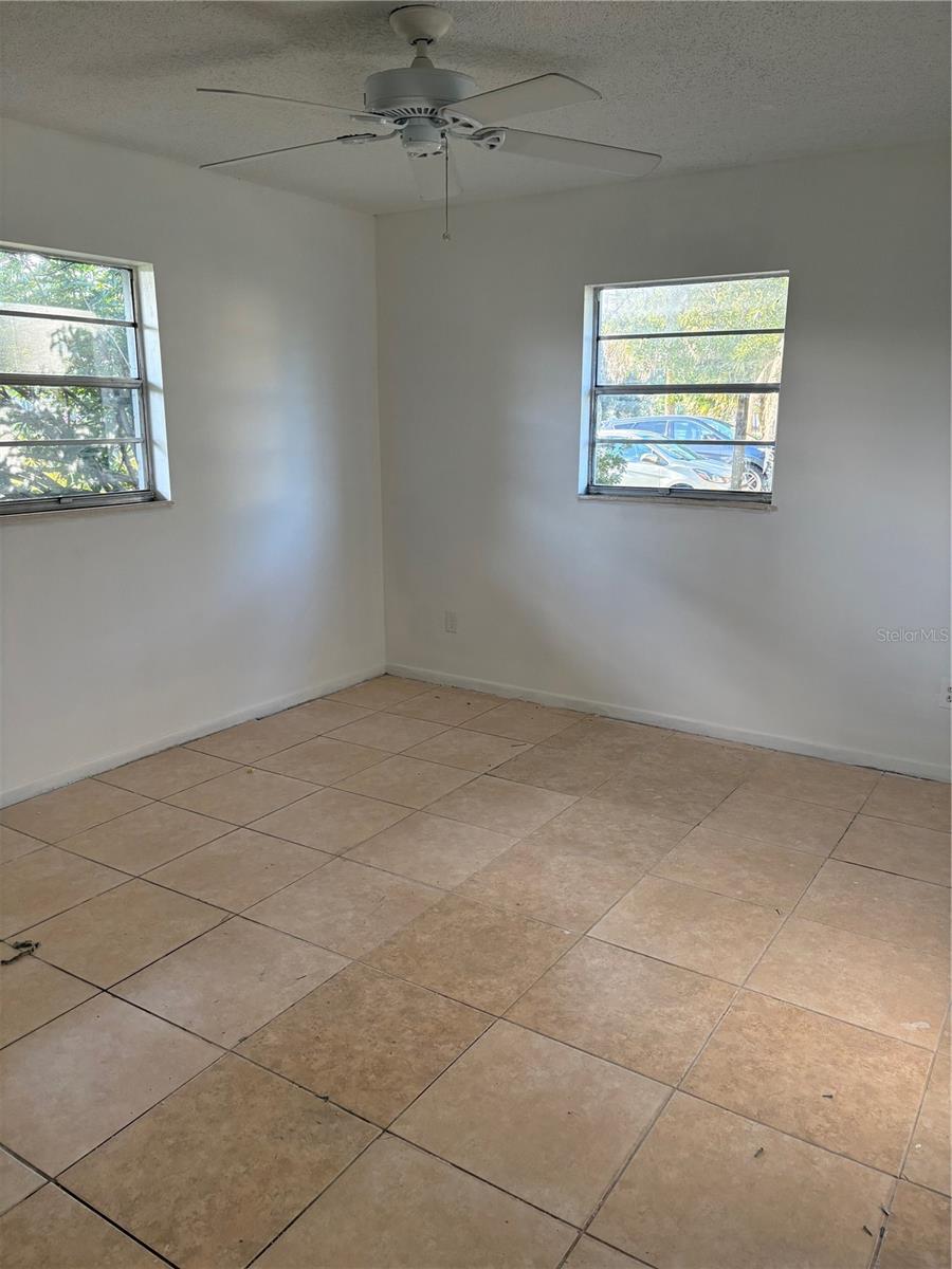 Image 7 of 8 For 3015 Sabal Palm Drive