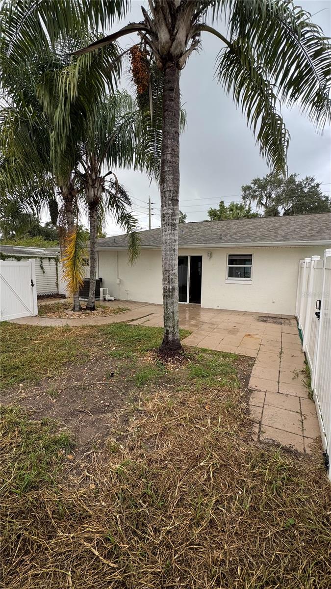 Image 22 of 22 For 724 Downing Street