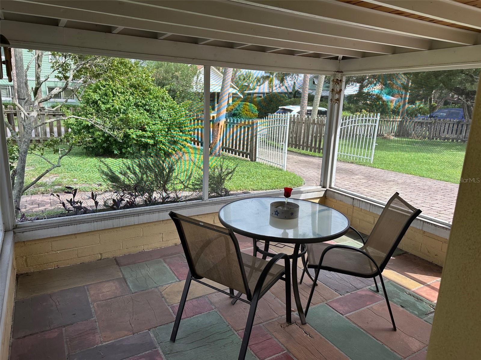 Image 6 of 19 For 401 Oakwood Avenue A