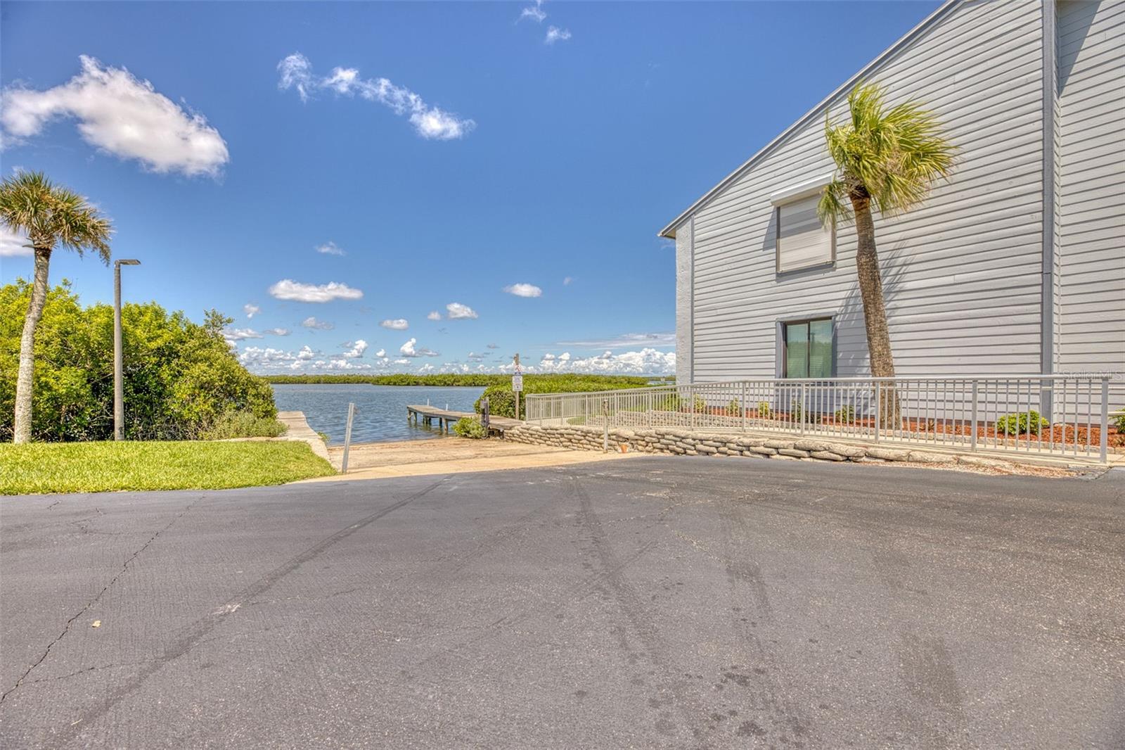 Image 41 of 46 For 6544 Engram Road 503