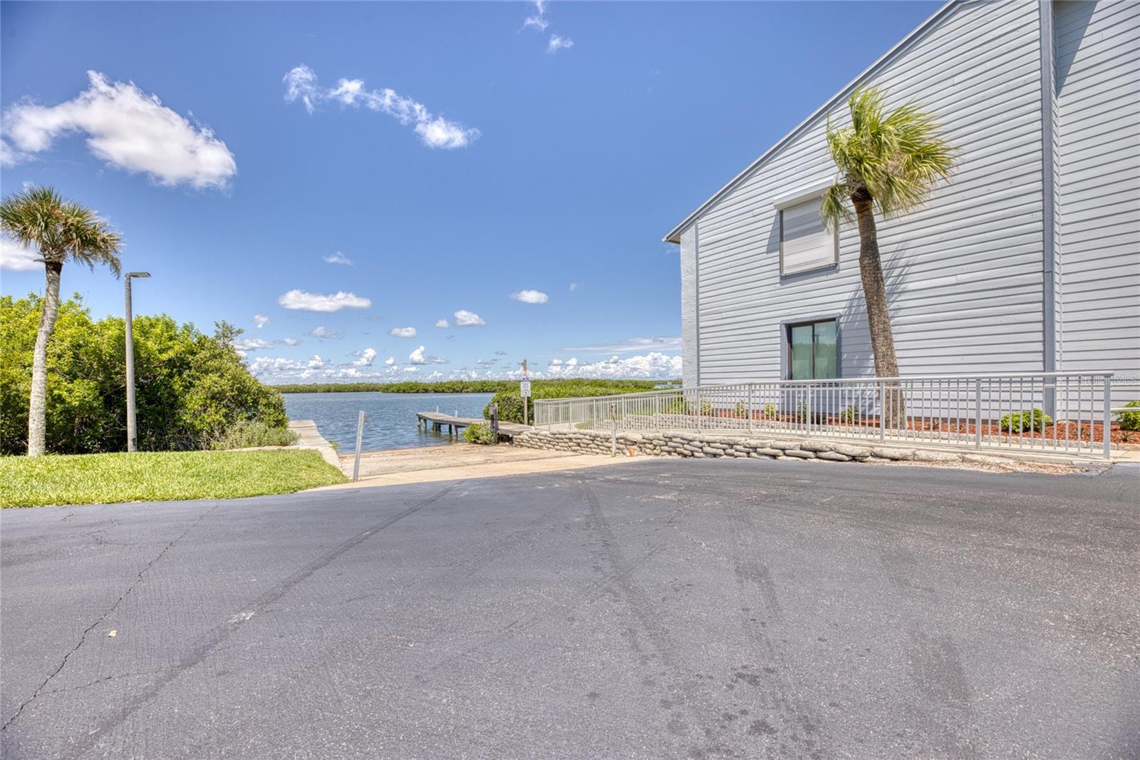Image 43 of 46 For 6544 Engram Road 503