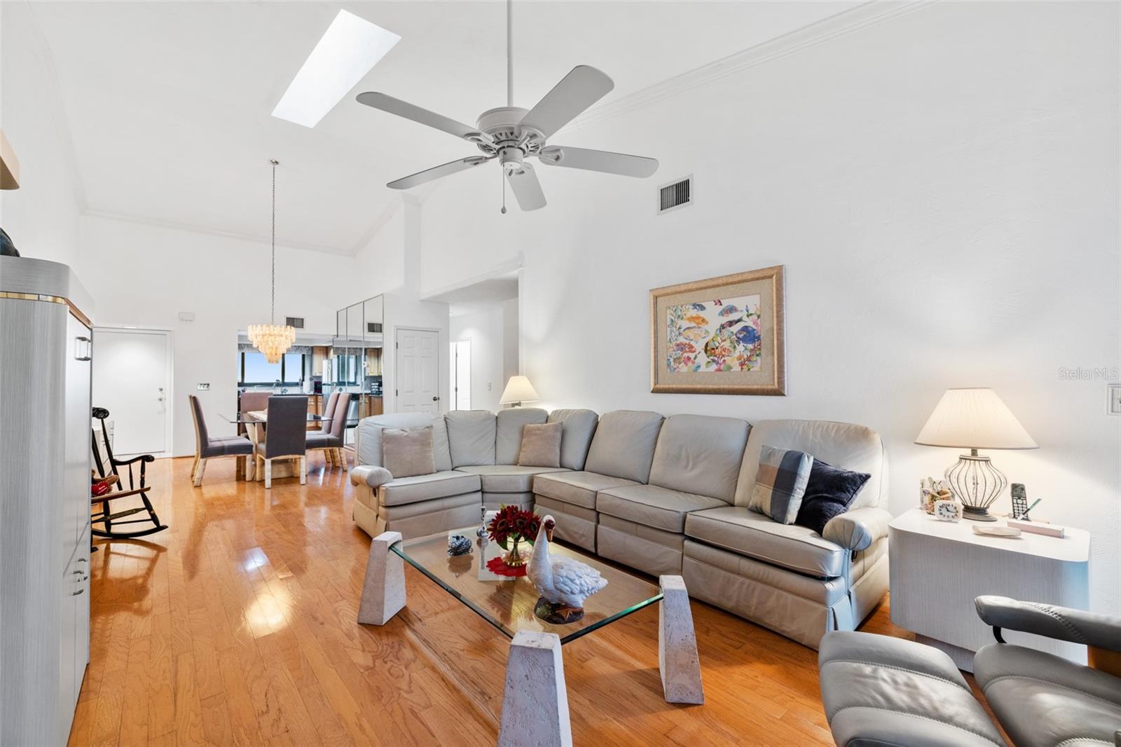 Image 6 of 46 For 6544 Engram Road 503