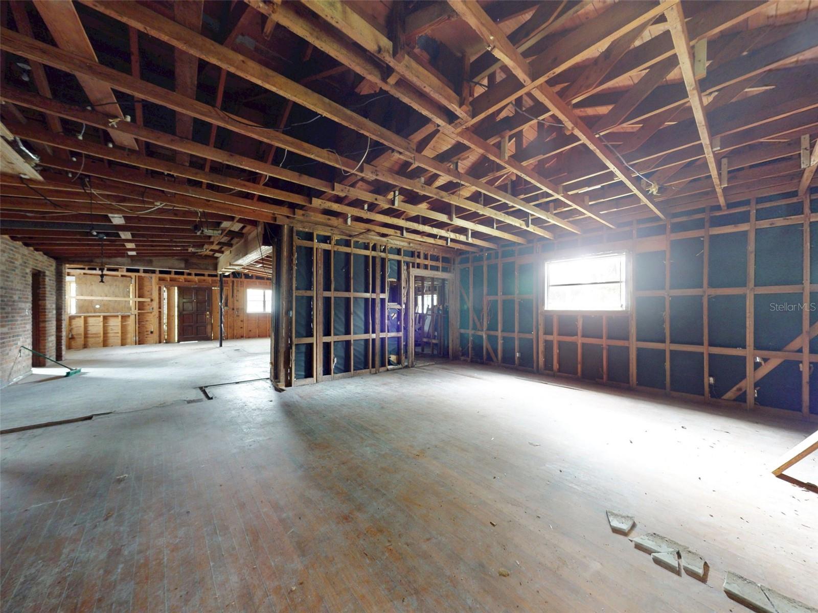 Image 44 of 45 For 120 Railroad Avenue