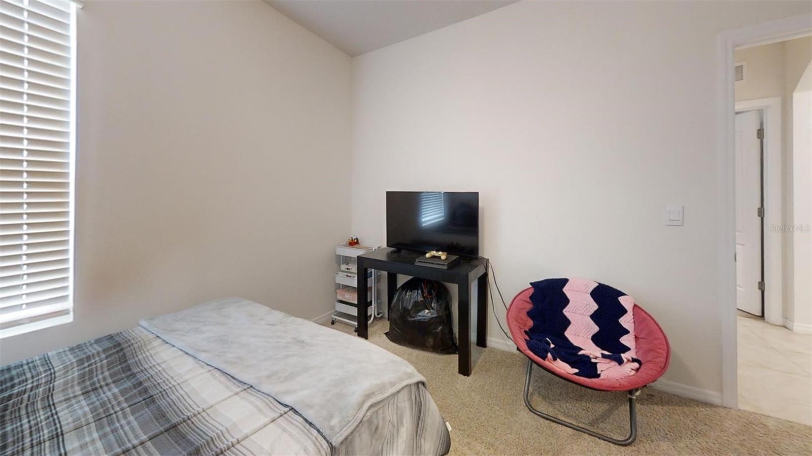 Image 8 of 23 For 1818 Myrtlebrooke Drive