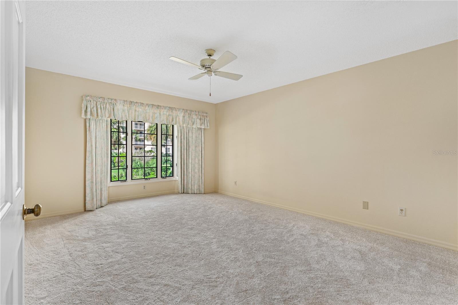 Image 20 of 47 For 2966 Oceans Trace