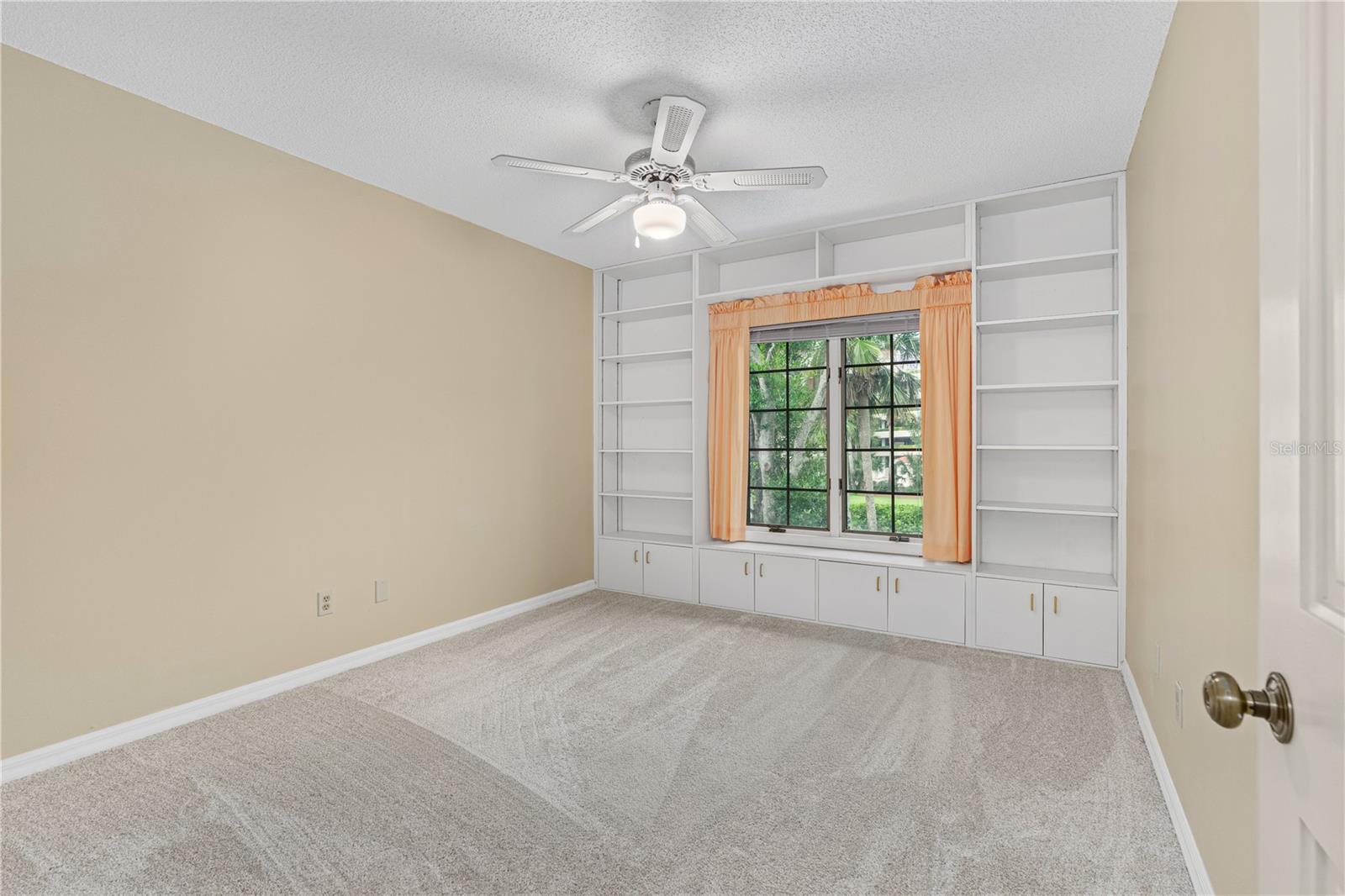 Image 26 of 47 For 2966 Oceans Trace