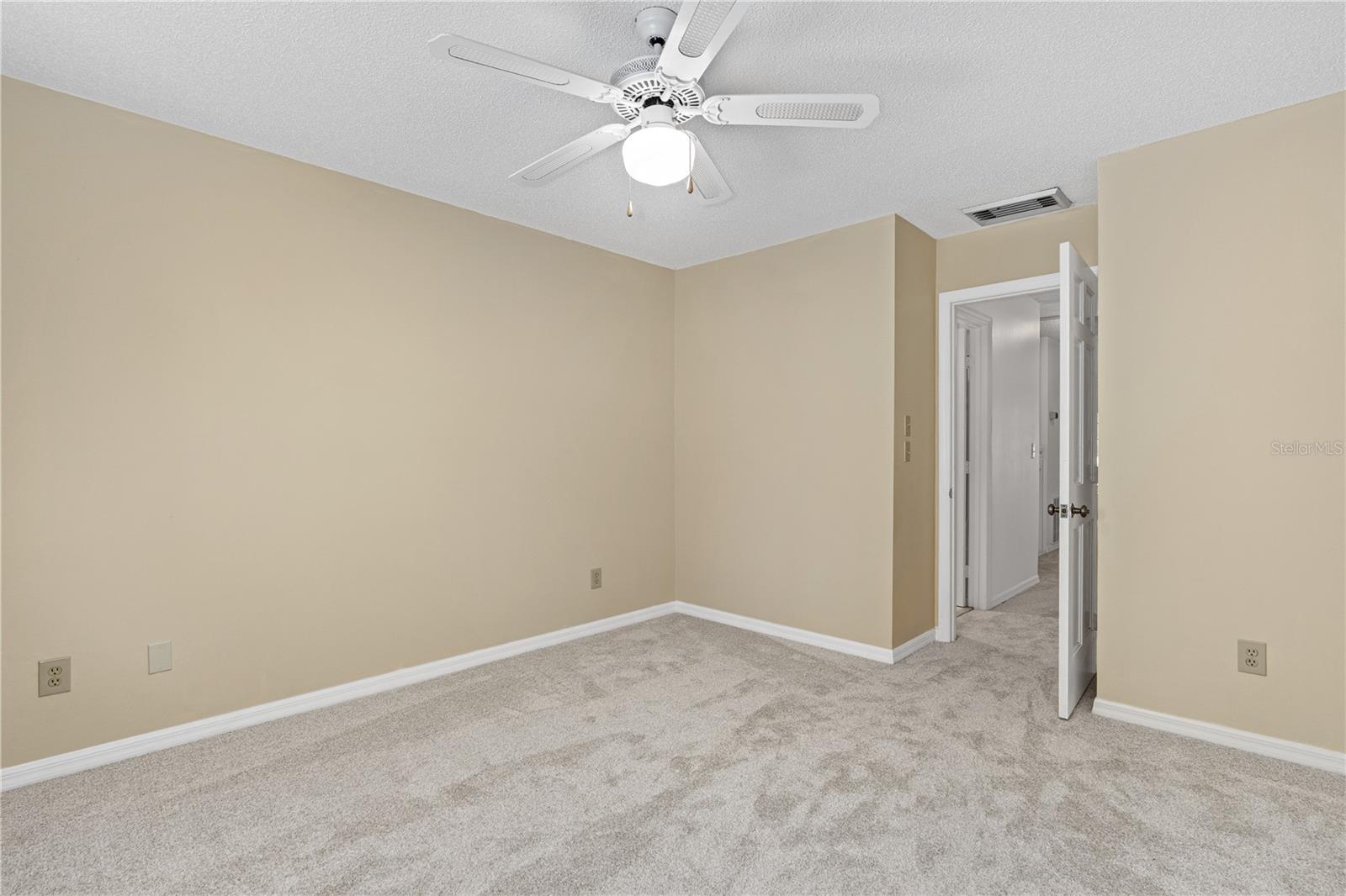 Image 31 of 47 For 2966 Oceans Trace