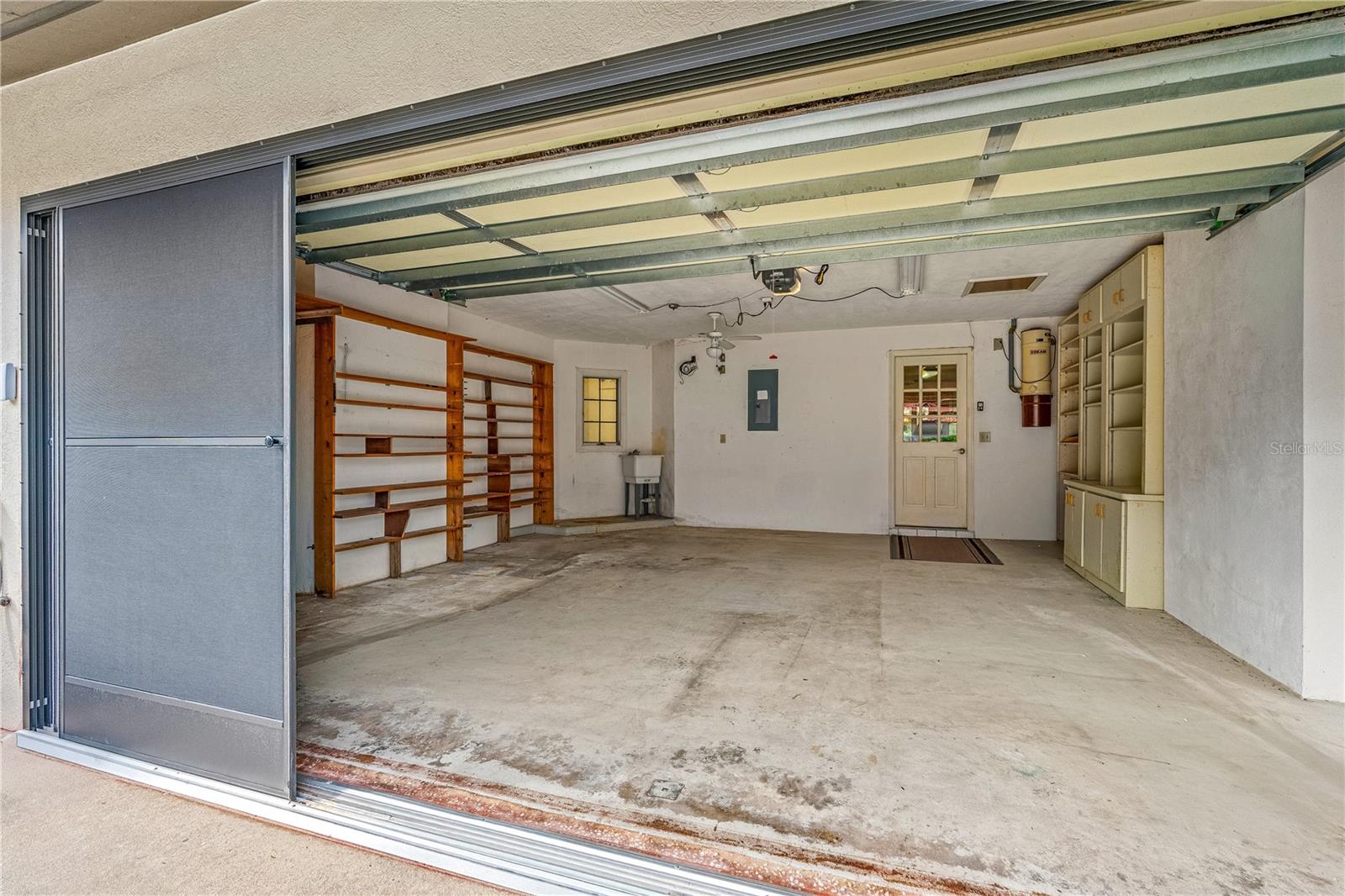 Image 38 of 47 For 2966 Oceans Trace