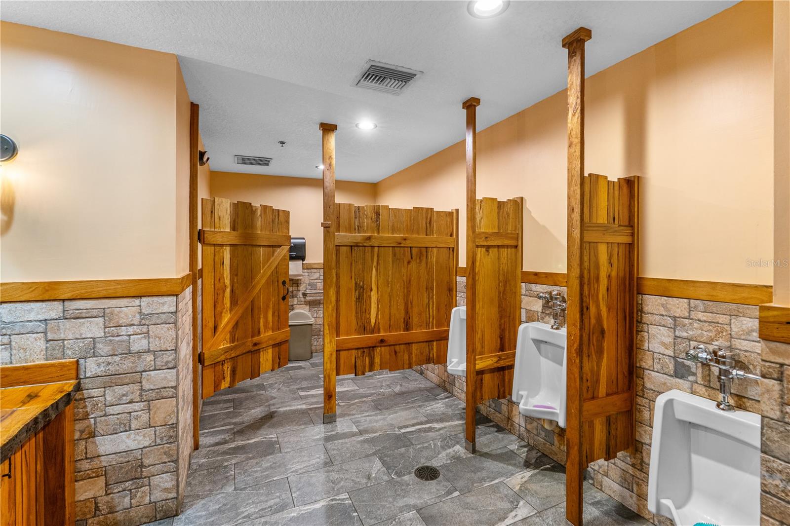 Image 34 of 78 For 4170 Us Highway 1