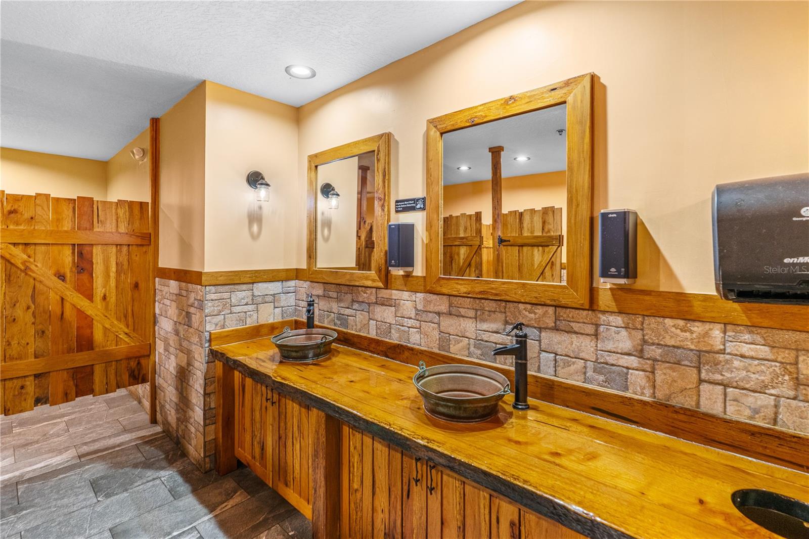 Image 35 of 78 For 4170 Us Highway 1