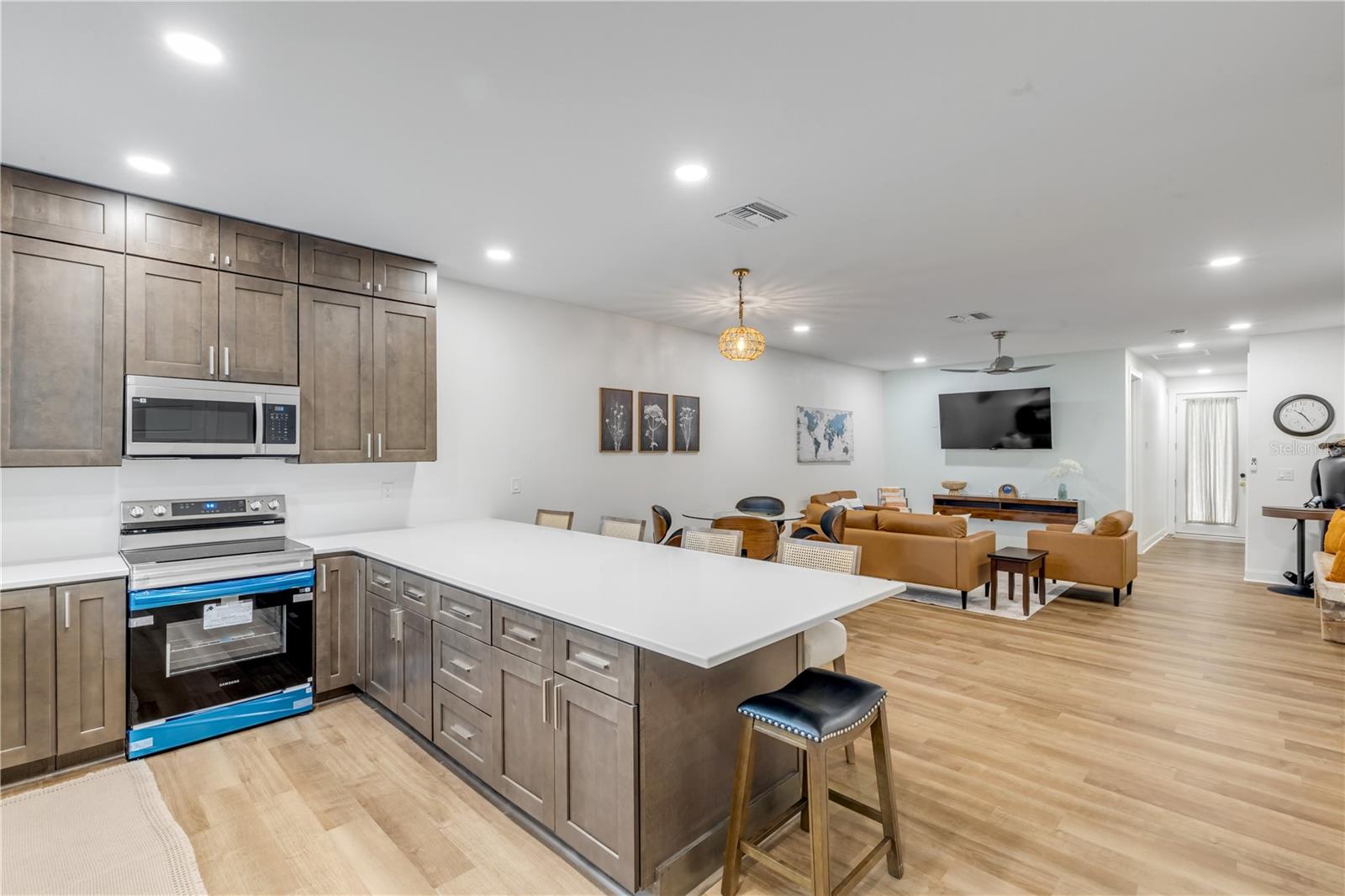 Image 19 of 56 For 2421 India Palm Drive 2421