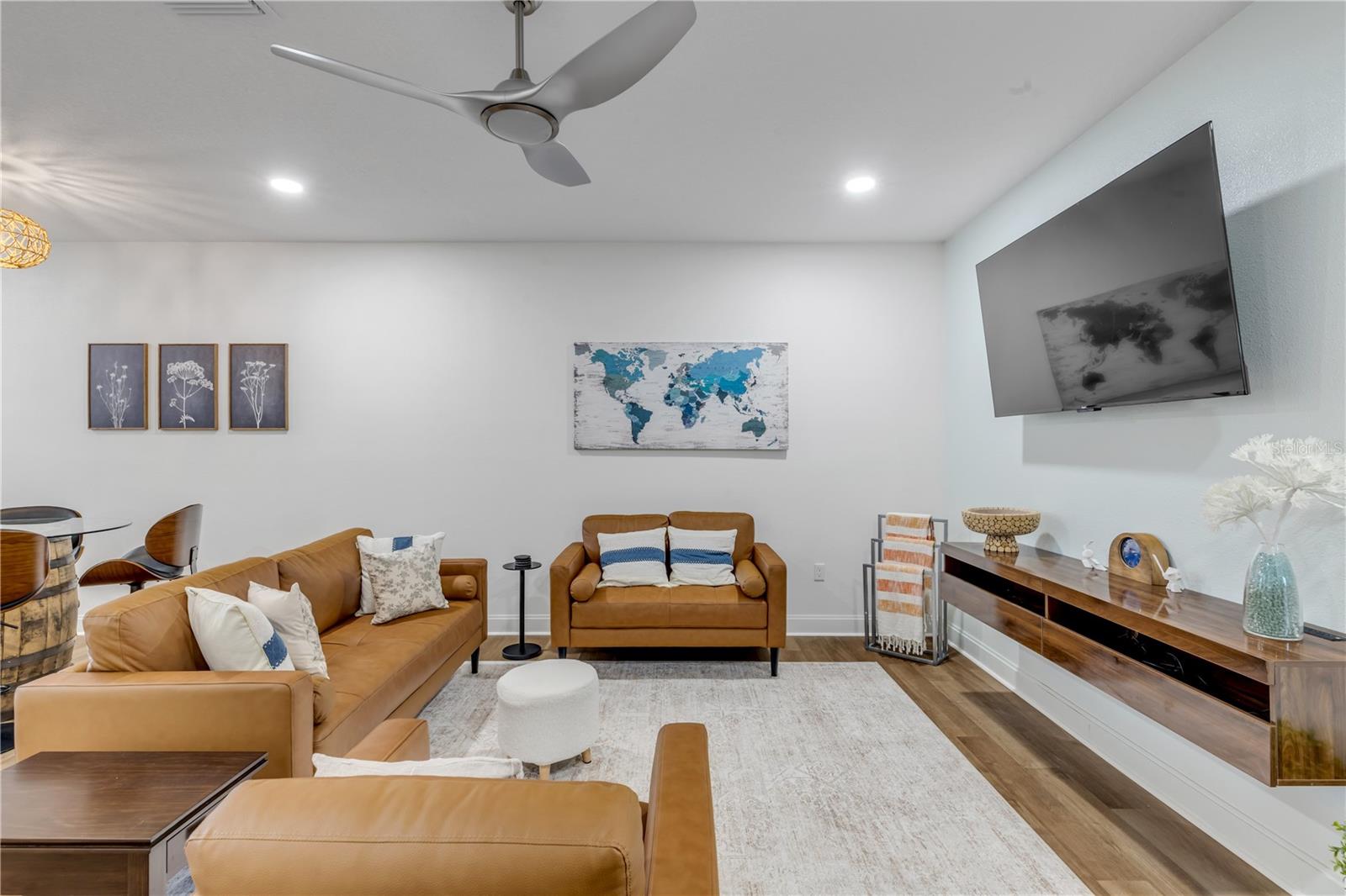 Image 3 of 56 For 2421 India Palm Drive 2421