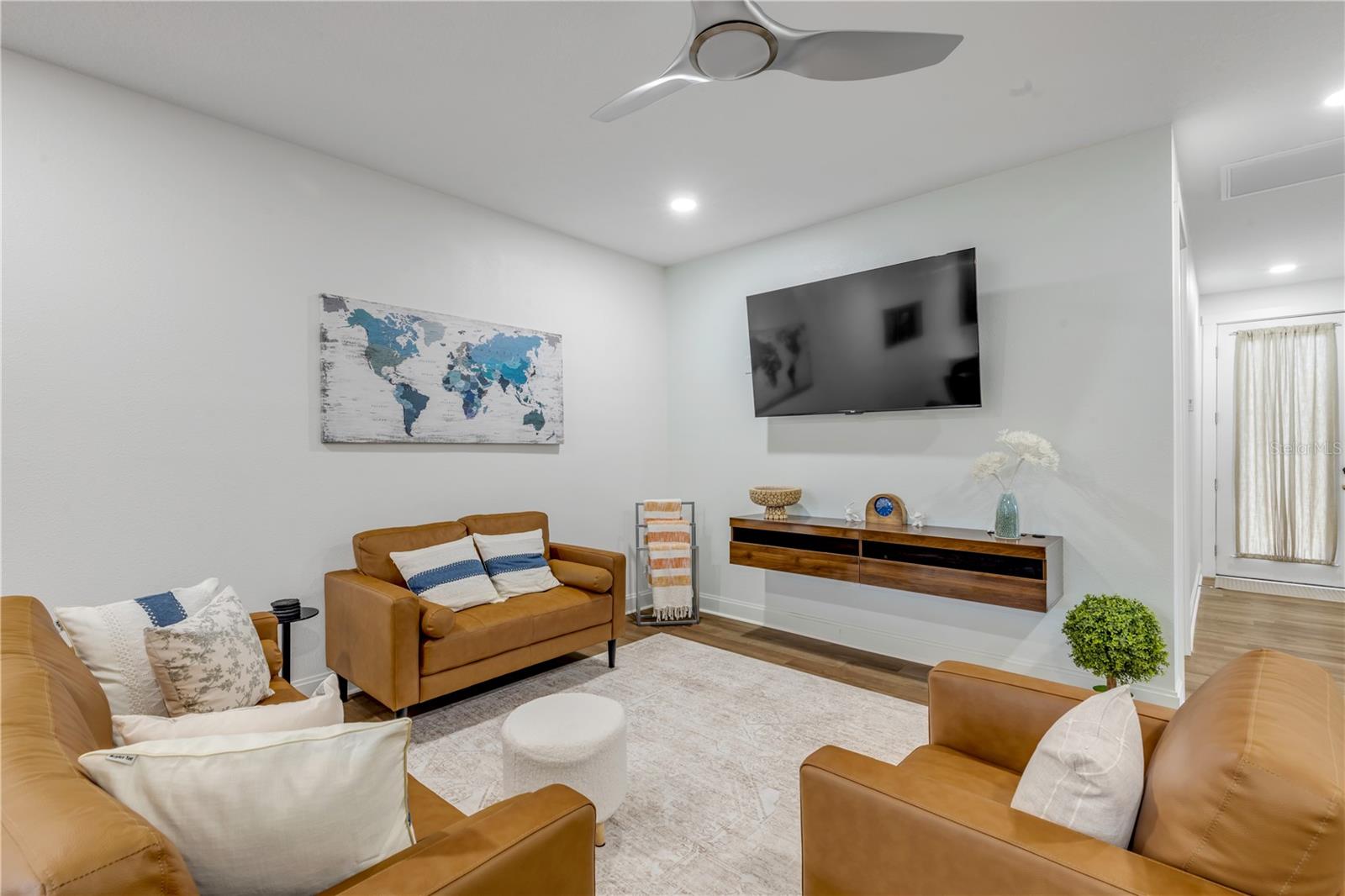 Image 8 of 56 For 2421 India Palm Drive 2421