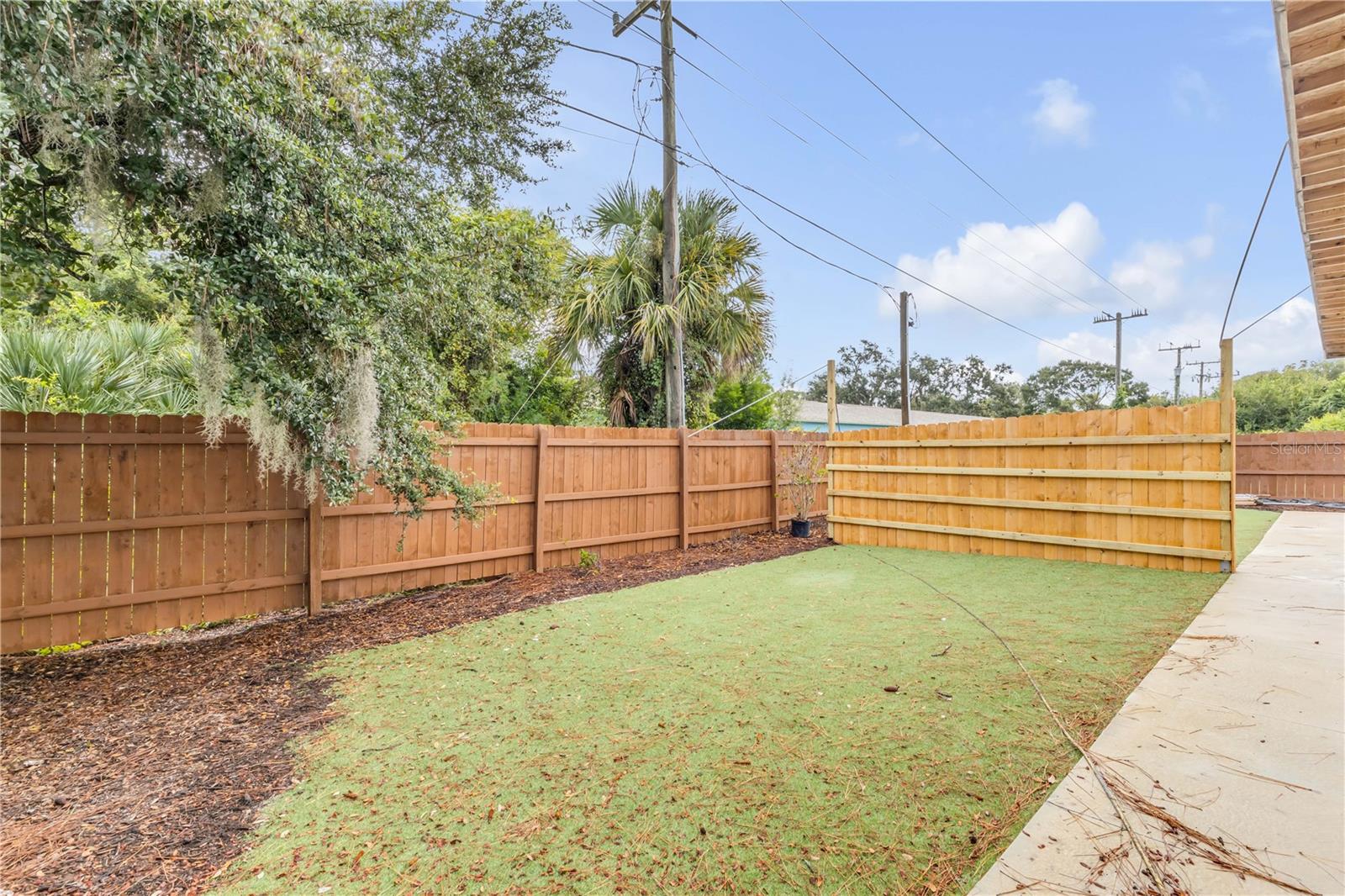 Image 80 of 87 For 2419-2421 India Palm Drive