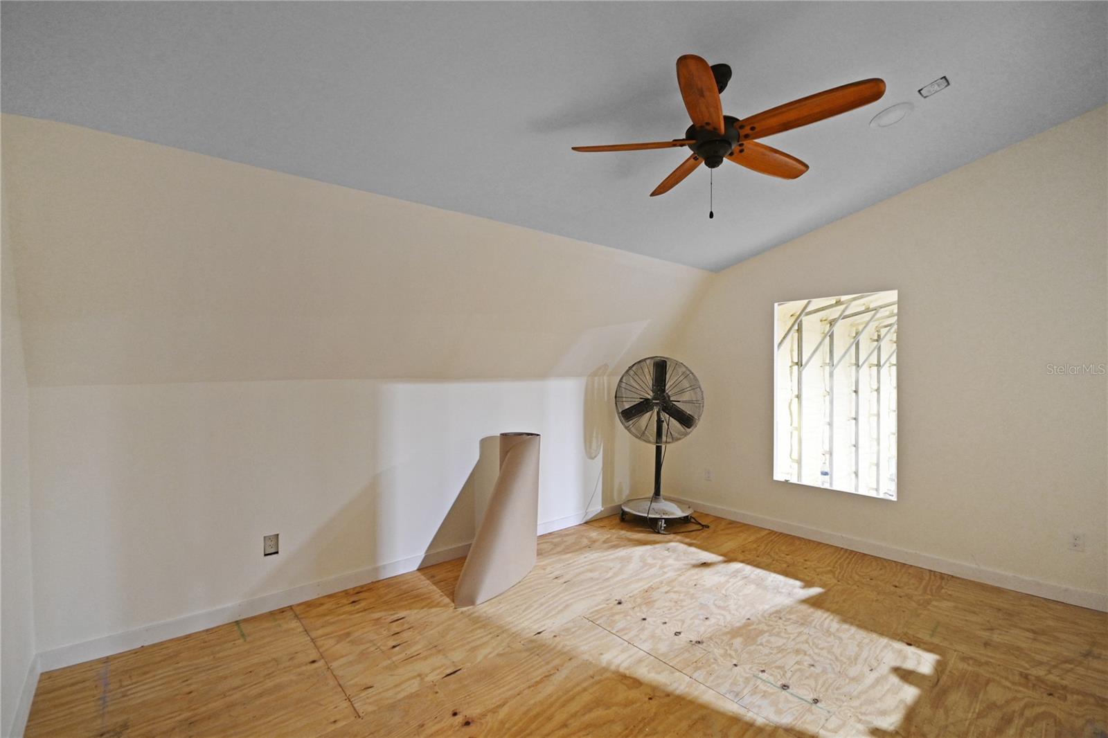 Image 22 of 36 For 2310 Doster Drive