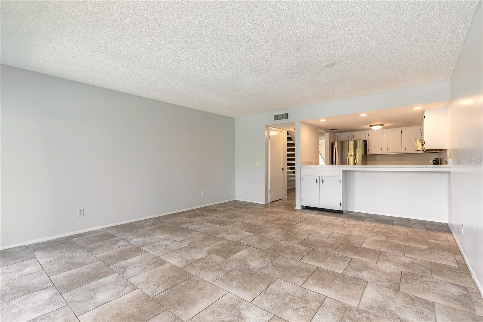 Image 15 of 48 For 185 Club House Boulevard 185