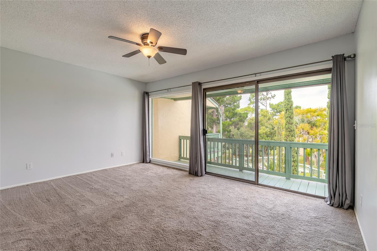 Image 27 of 48 For 185 Club House Boulevard 185
