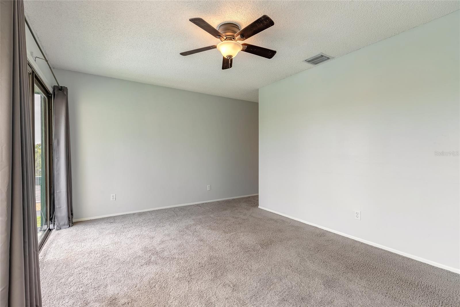 Image 29 of 48 For 185 Club House Boulevard 185