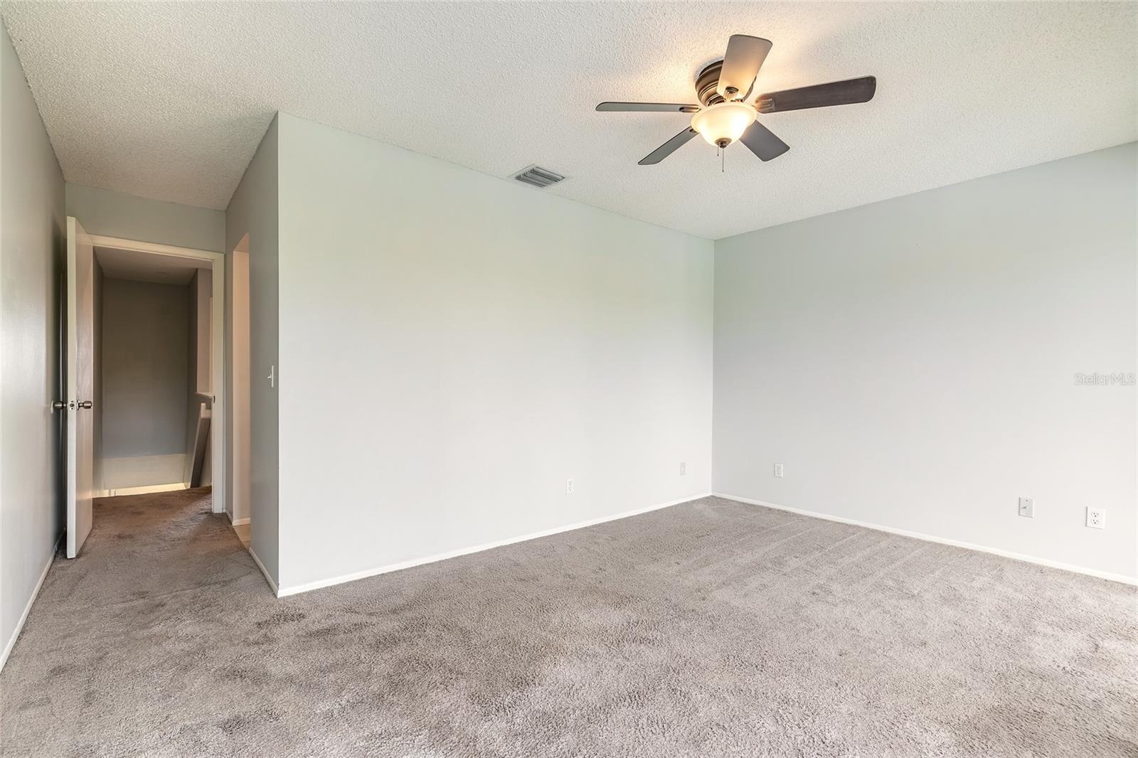 Image 30 of 48 For 185 Club House Boulevard 185