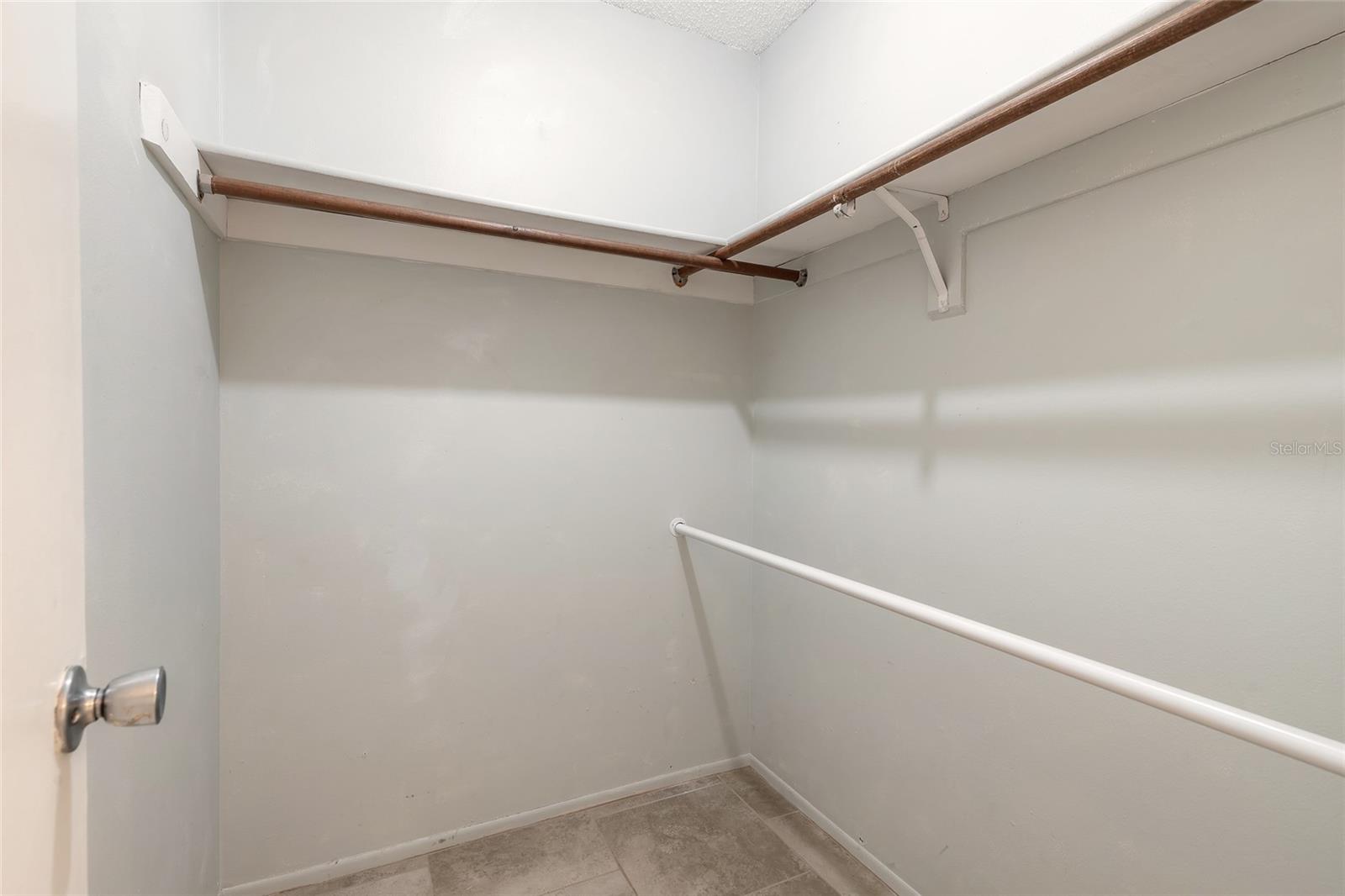 Image 33 of 48 For 185 Club House Boulevard 185