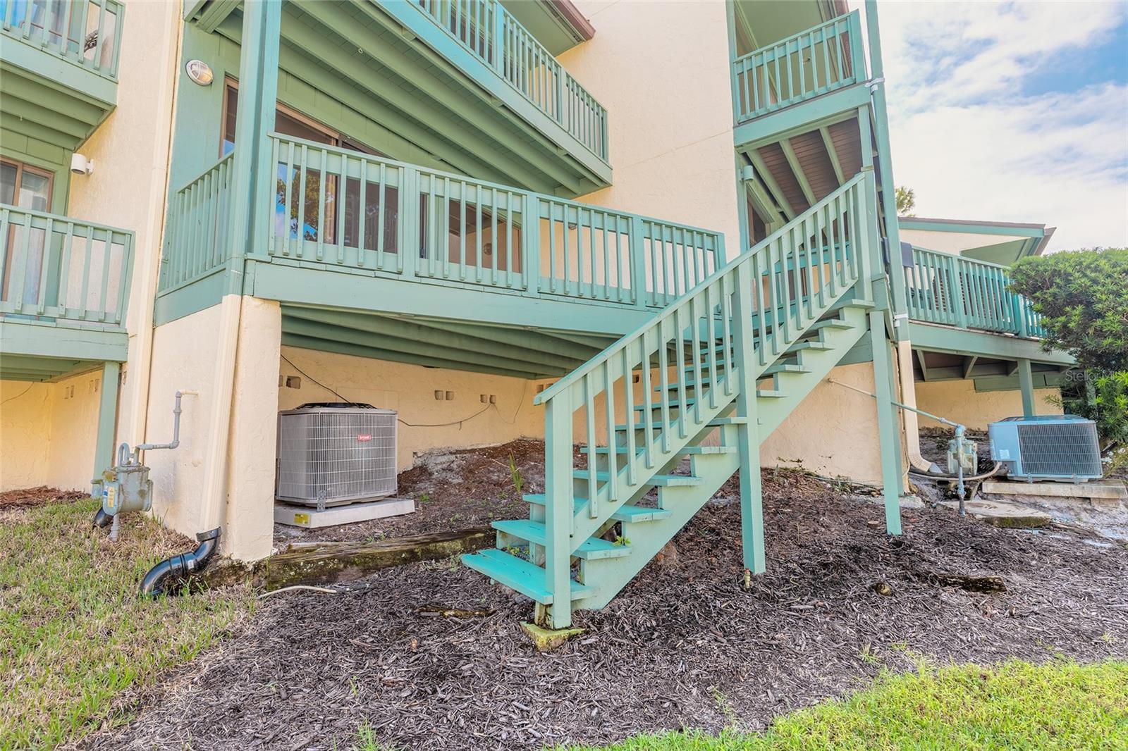 Image 39 of 48 For 185 Club House Boulevard 185
