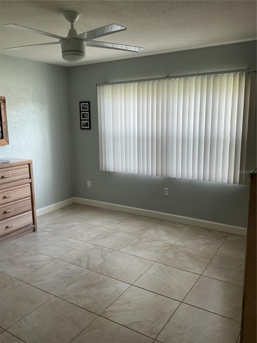 Image 20 of 33 For 3800 Saxon Drive 29c