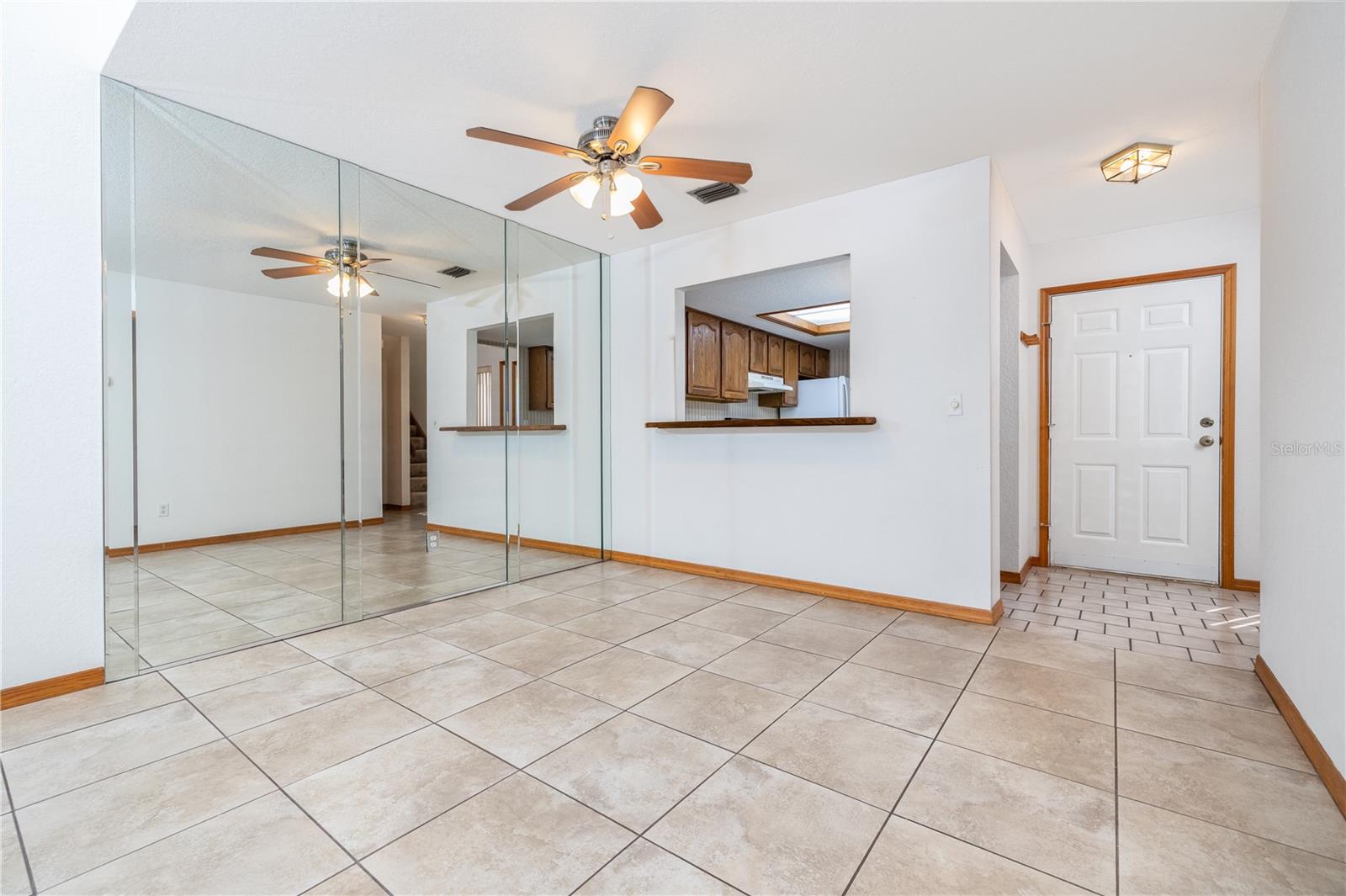 Image 10 of 43 For 367 Castlewood Lane