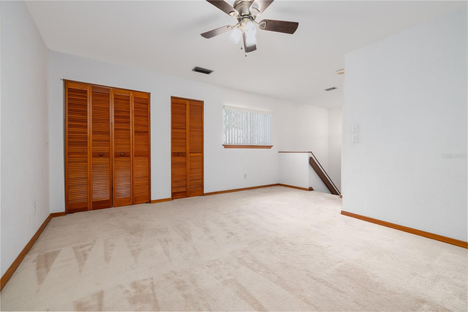 Image 26 of 43 For 367 Castlewood Lane