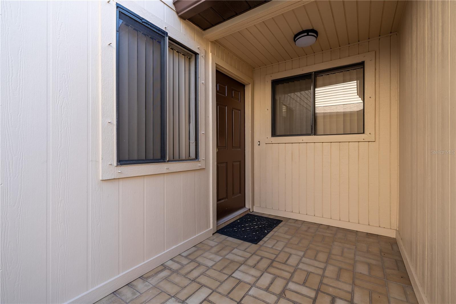 Image 6 of 43 For 367 Castlewood Lane