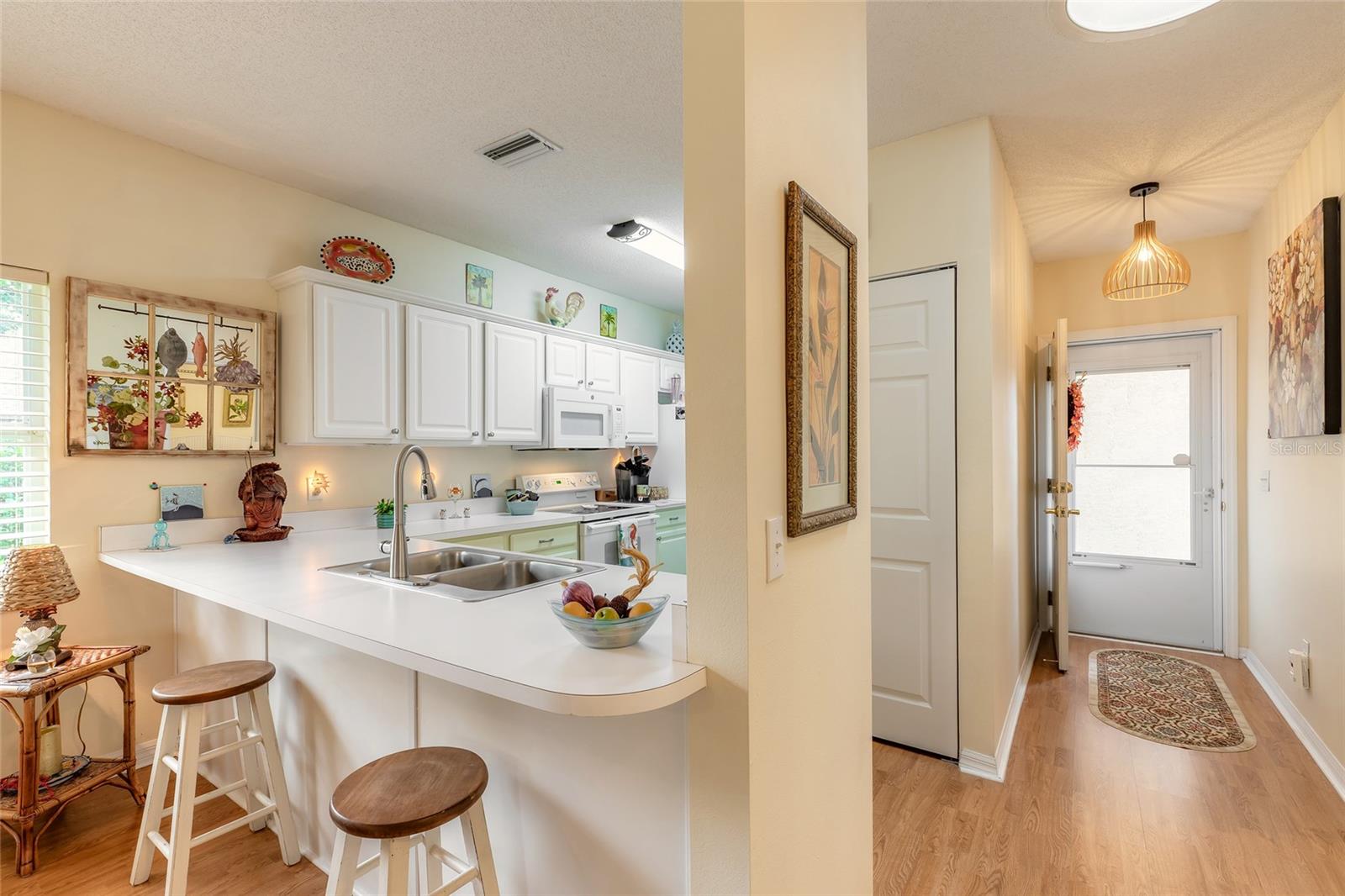 Image 5 of 27 For 1801 Turnbull Lakes Drive