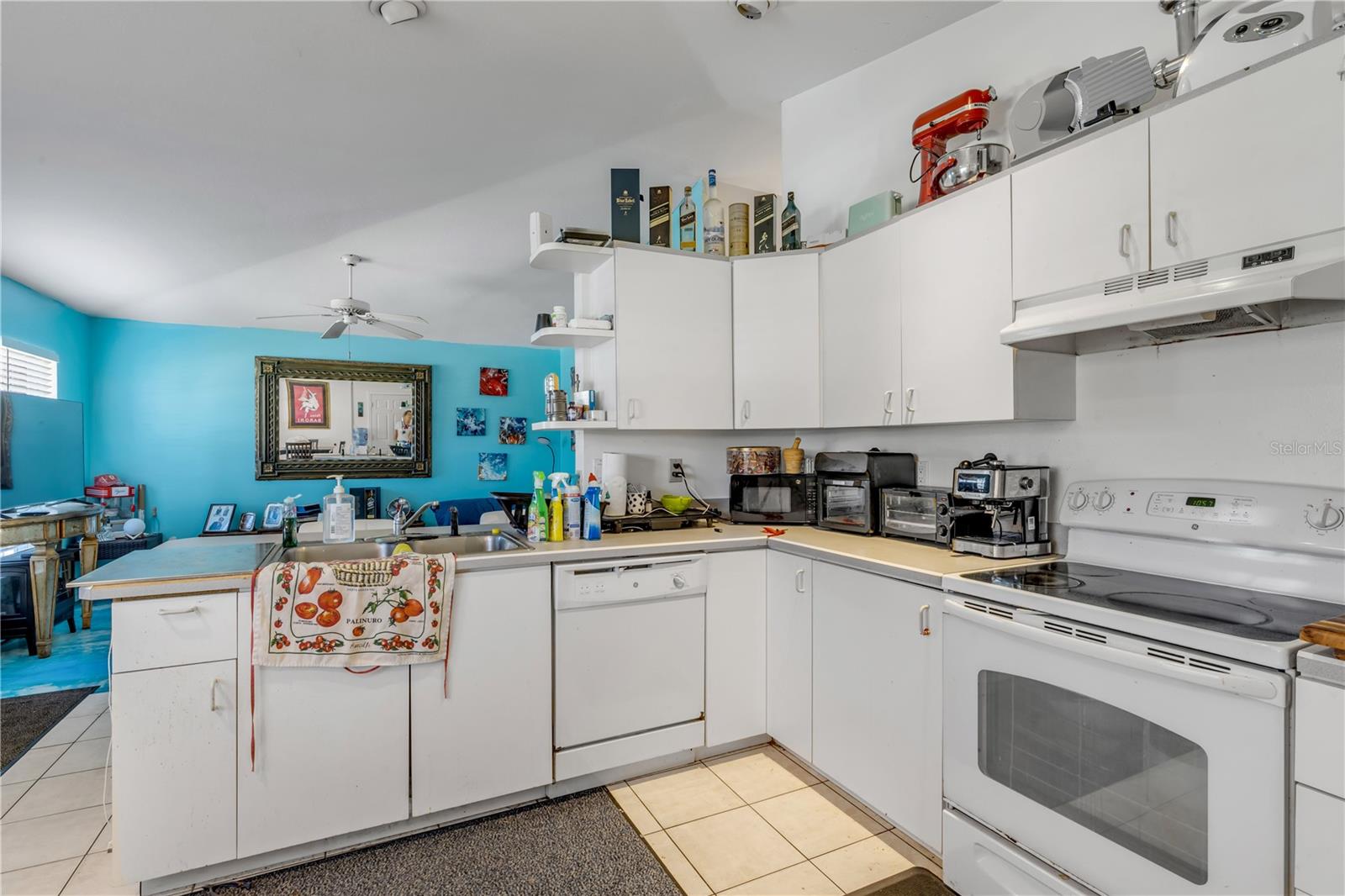 Image 12 of 47 For 711 River Oaks Circle