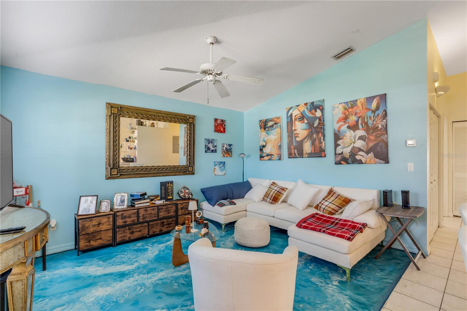 Image 5 of 47 For 711 River Oaks Circle