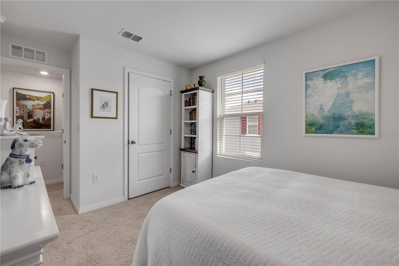 Image 28 of 41 For 3063 Meleto Boulevard