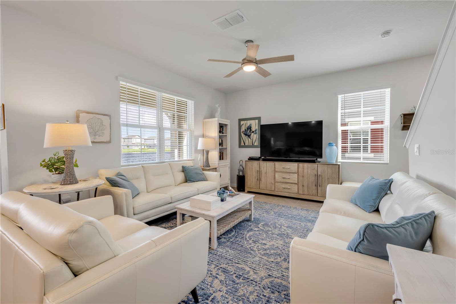 Image 9 of 41 For 3063 Meleto Boulevard