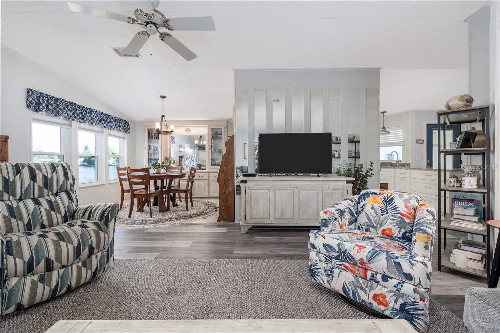 Image 15 of 32 For 815 Navigators Way