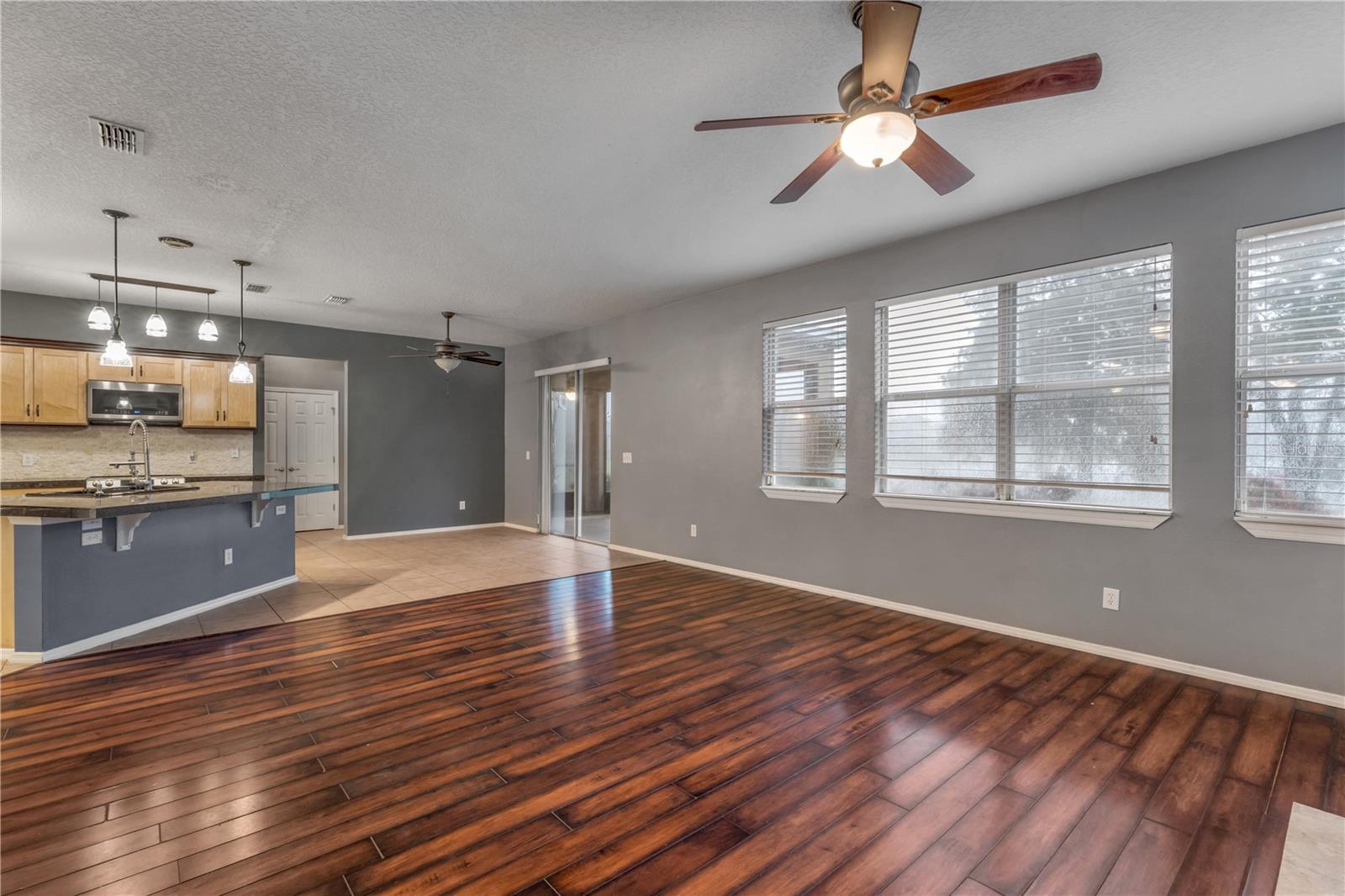 Image 10 of 67 For 2707 Atlantis Drive