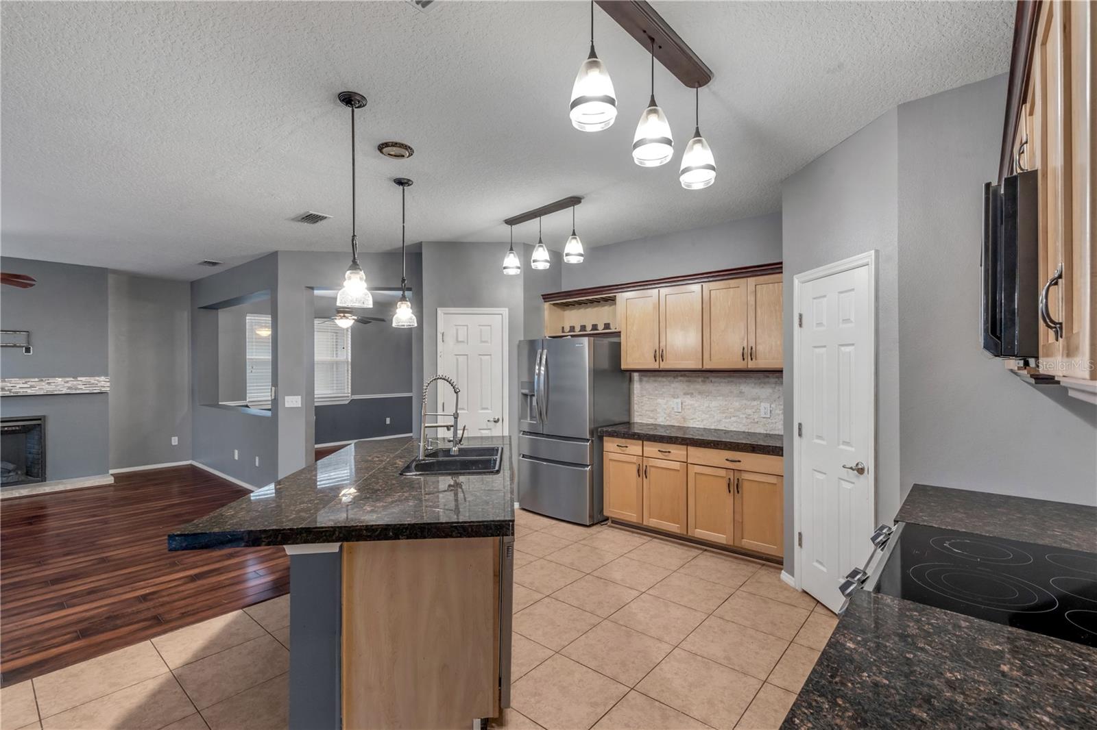 Image 16 of 67 For 2707 Atlantis Drive