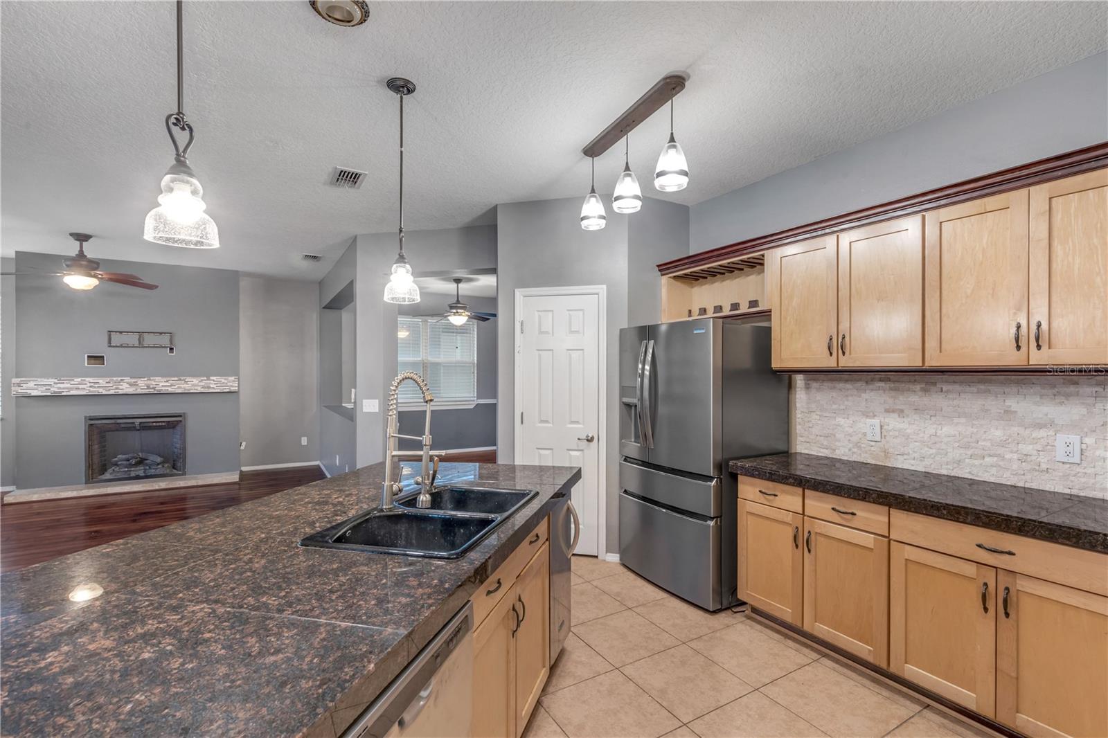 Image 17 of 67 For 2707 Atlantis Drive