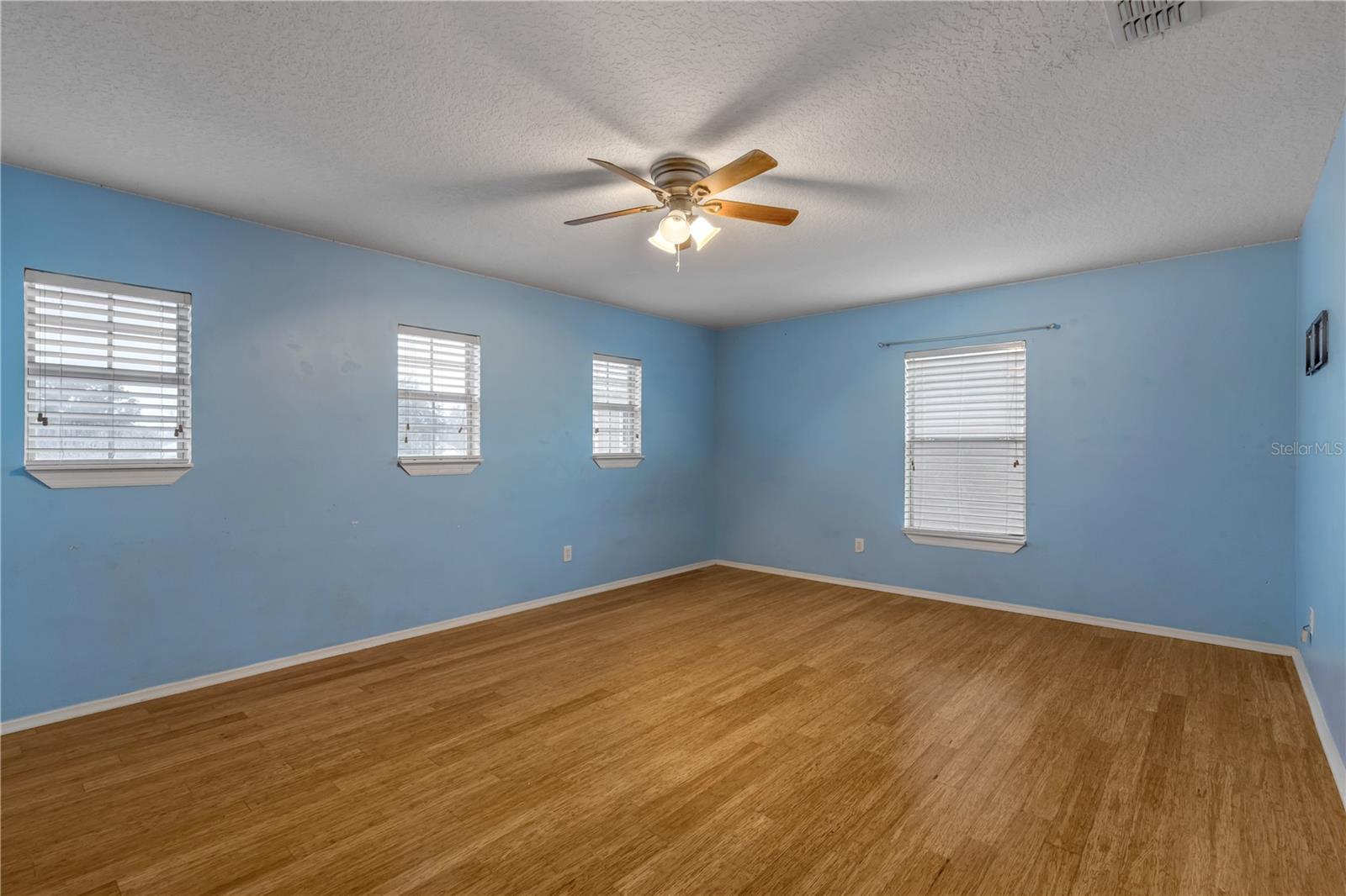 Image 30 of 67 For 2707 Atlantis Drive