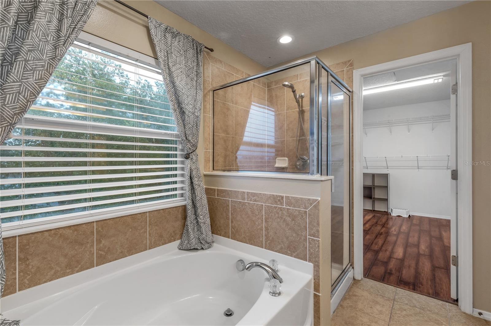 Image 39 of 67 For 2707 Atlantis Drive