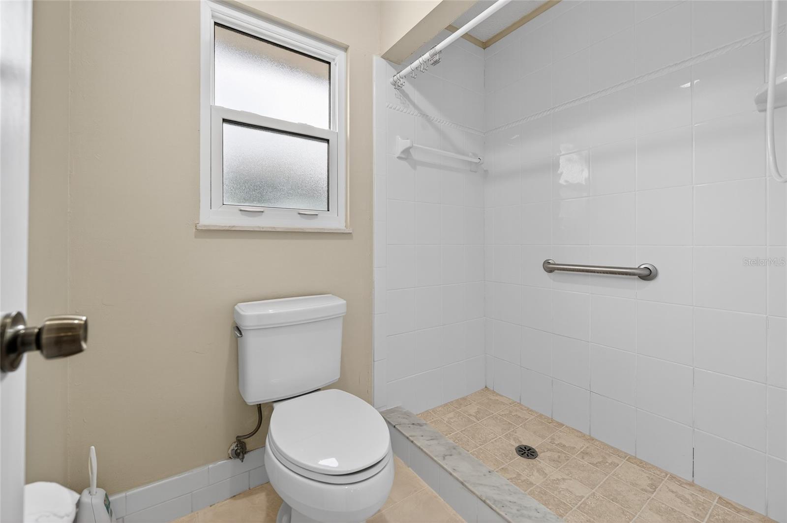 Image 16 of 37 For 144 Grebe Court