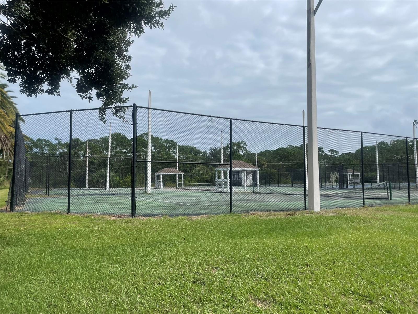 Image 30 of 37 For 144 Grebe Court