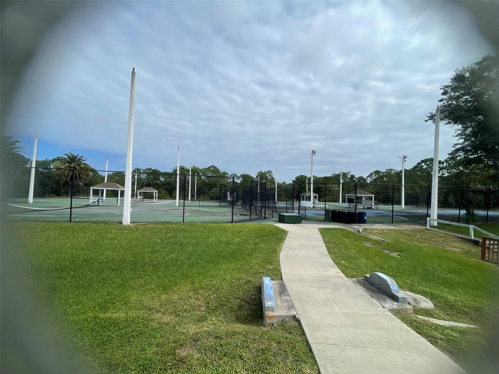 Image 31 of 37 For 144 Grebe Court