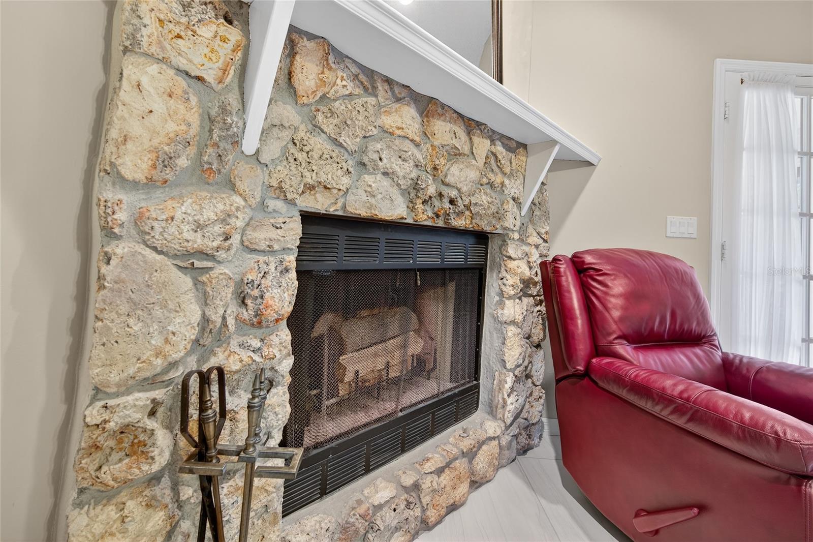 Image 8 of 37 For 144 Grebe Court