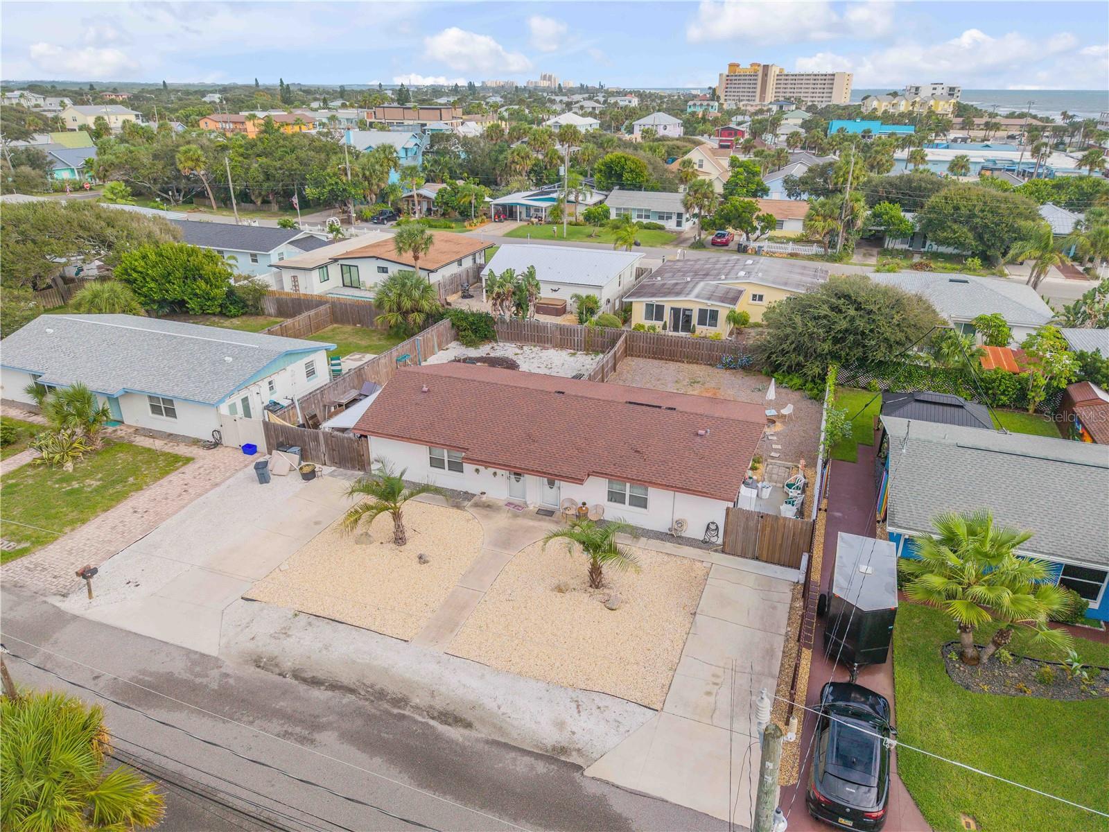 Image 3 of 50 For 410 Cedar Avenue